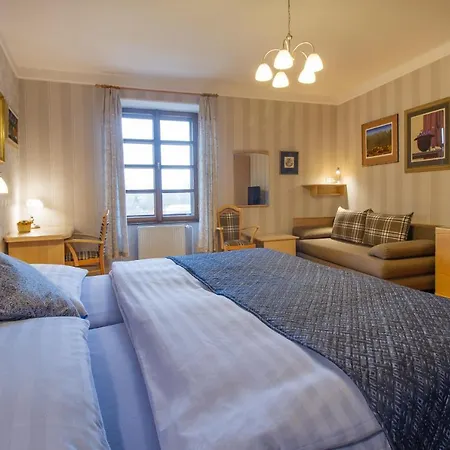 Pensionat A Restaurace U Misku 3*