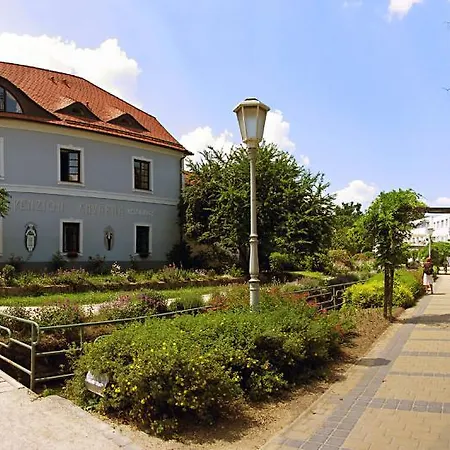 A Restaurace U Misku Maison d'hôtes Třeboň